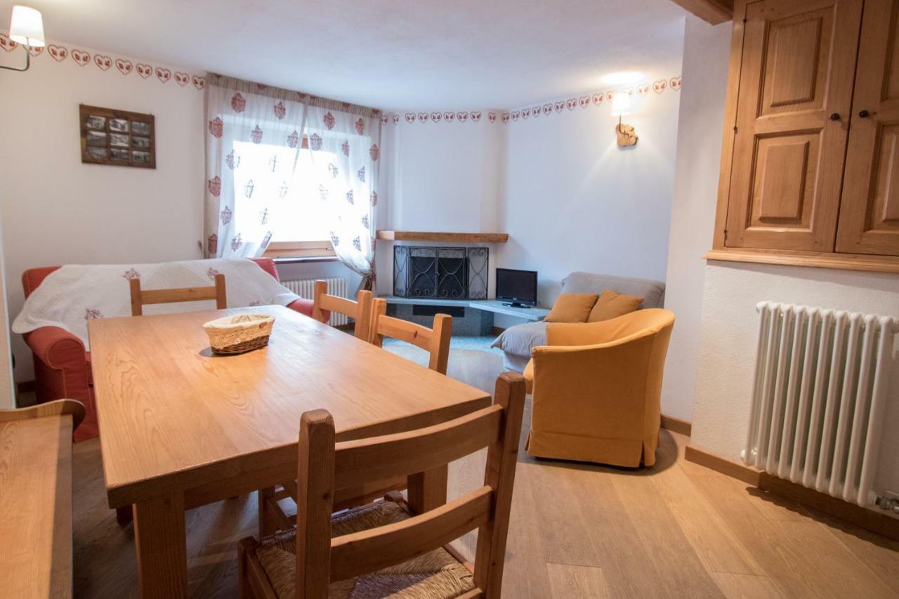 Maison De Meuny Courmayeur Luaran gambar