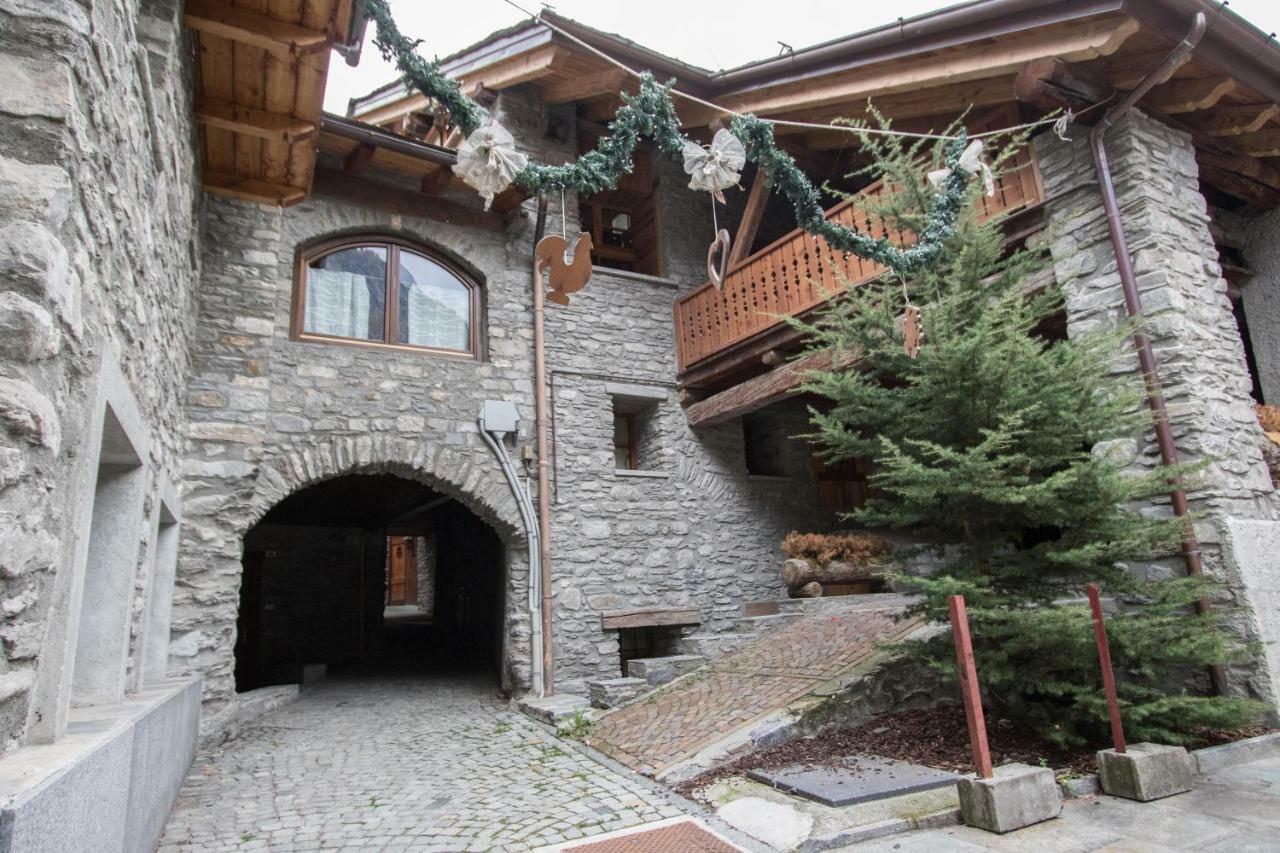 Maison De Meuny Courmayeur Luaran gambar