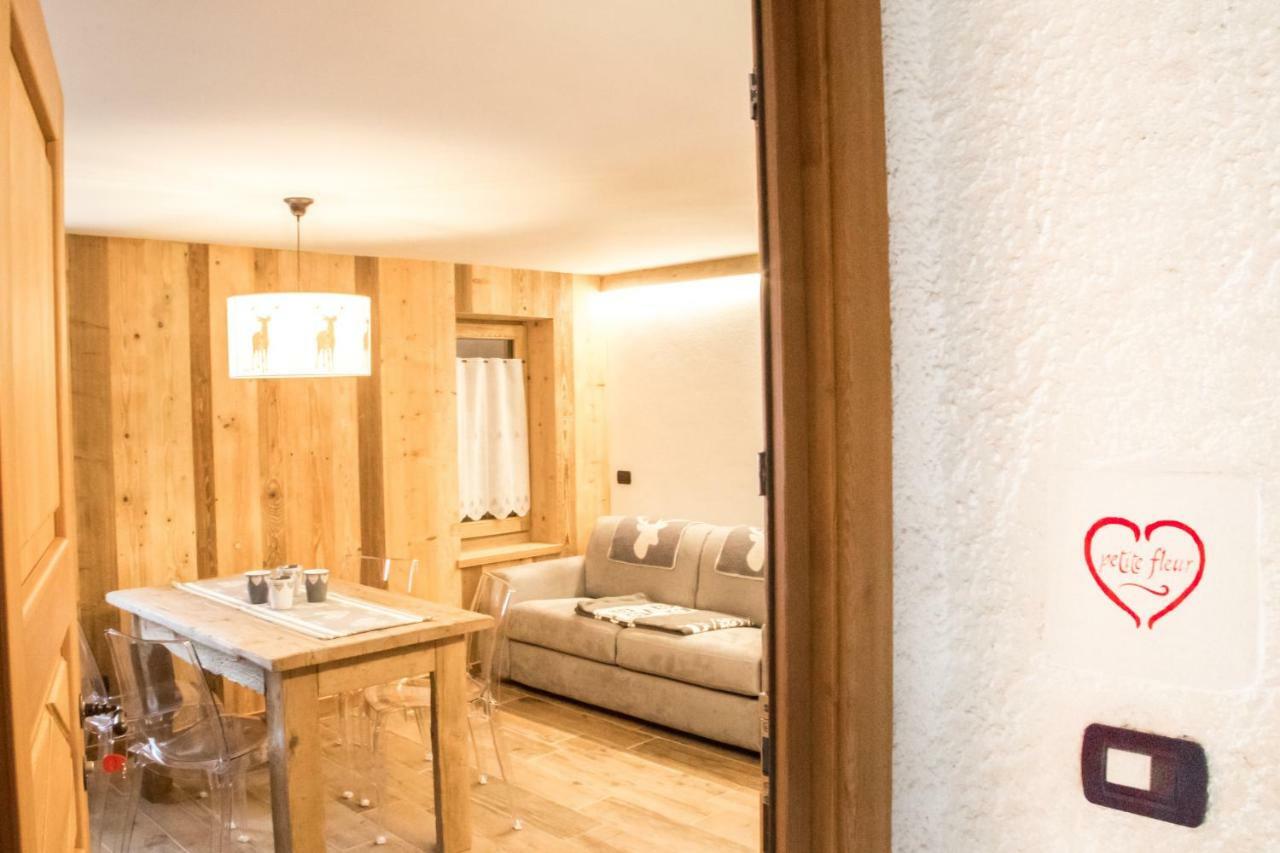 Maison De Meuny Courmayeur Luaran gambar